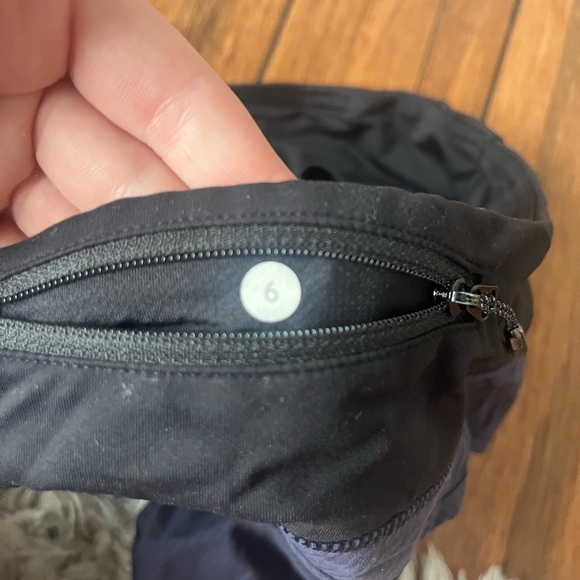 lululemon speed up shorts - Picture 3 of 3